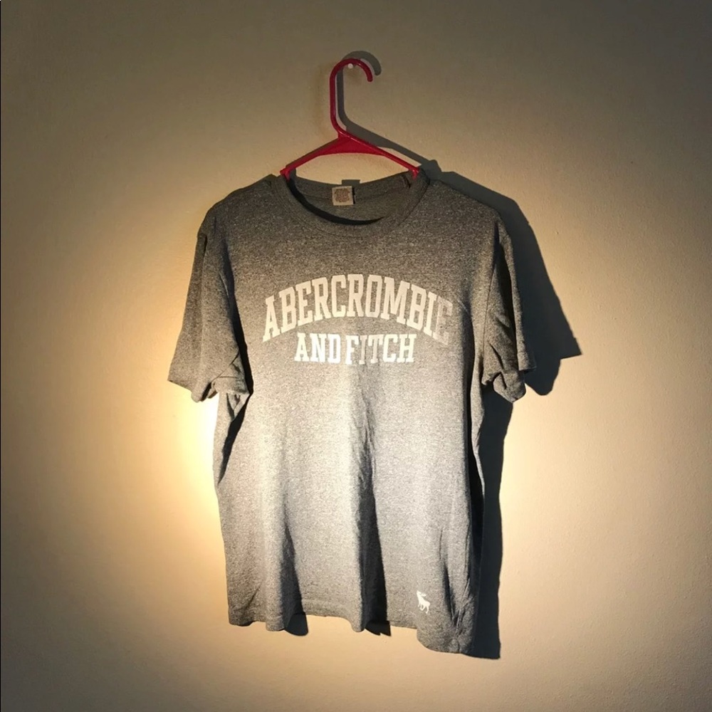 Abercrombie and Fitch gray T-shirt